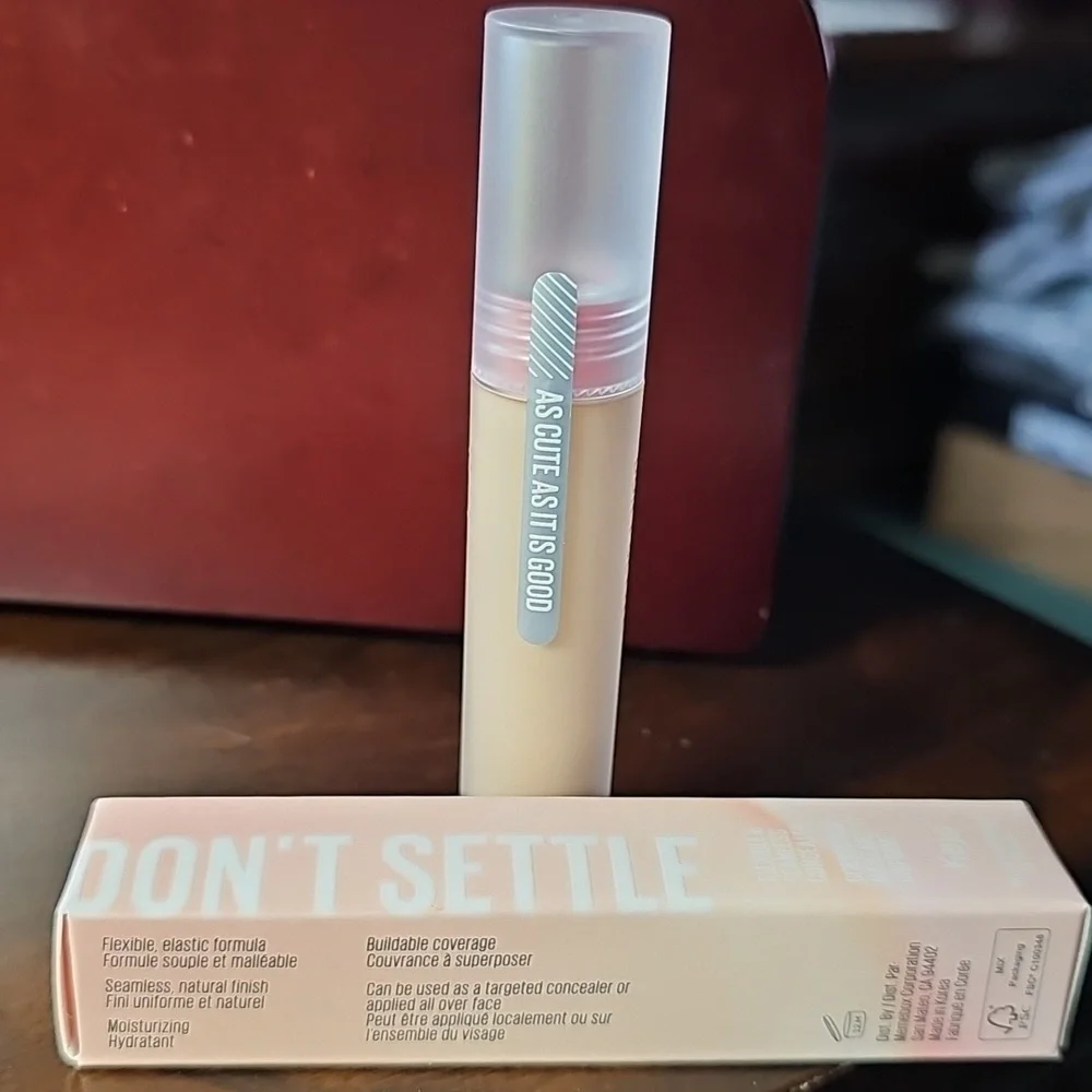 Kaja Don't Settle Flexible & Seamless Concealer In (04) 'Waffles'. NIB. Sealed.